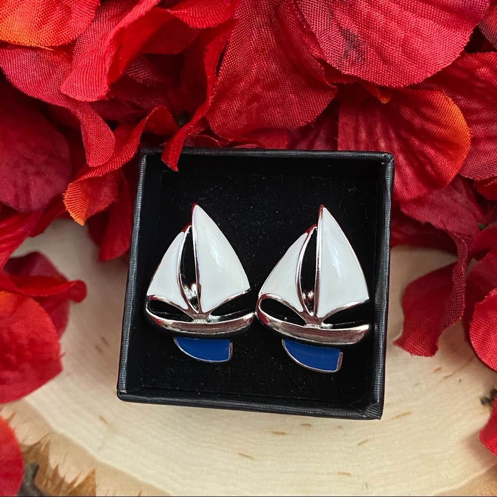 White and Blue Sailboat Cufflinks - Picture 14 of 16